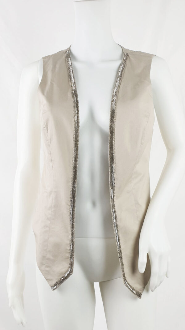 Gilet con perline